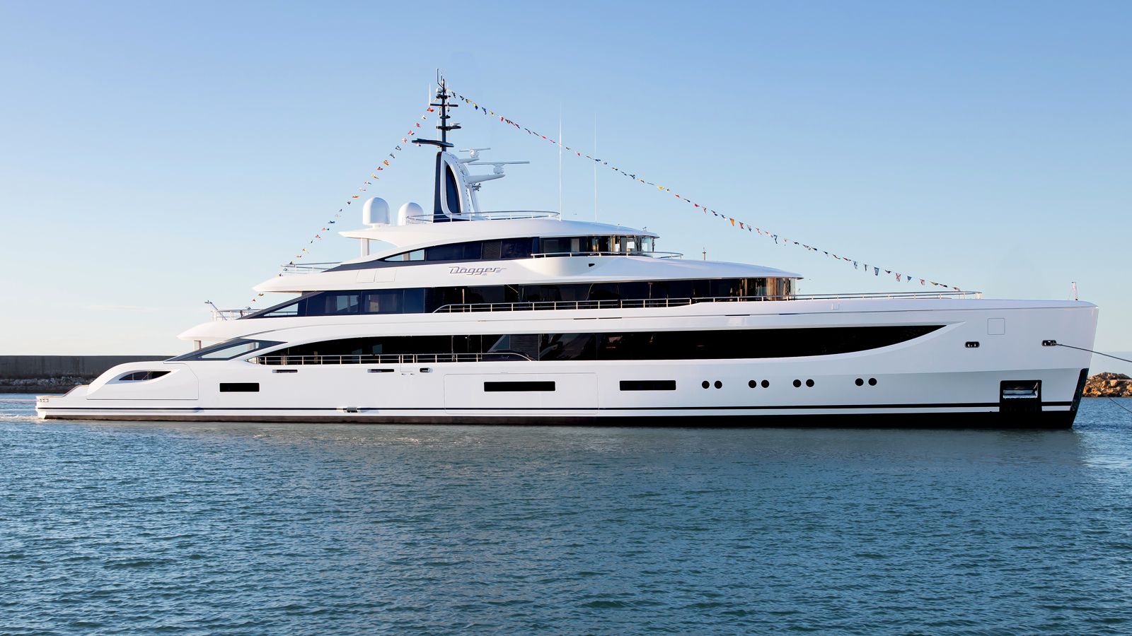 Benetti launches two hybrid B.Now 67M superyachts